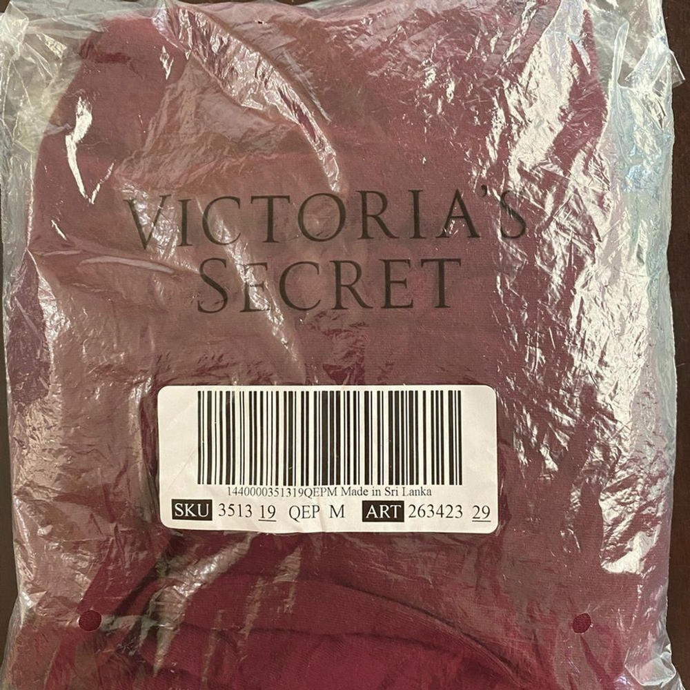 PINK Victoria’s Secret Maroon Long Sleeve T-shirt Oversized Relaxed Fit, Size M - Picture 15 of 15